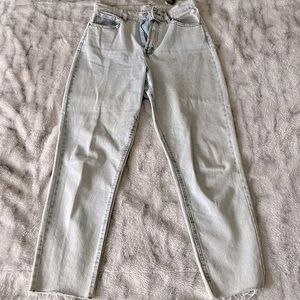 Light washed Mom Jeans